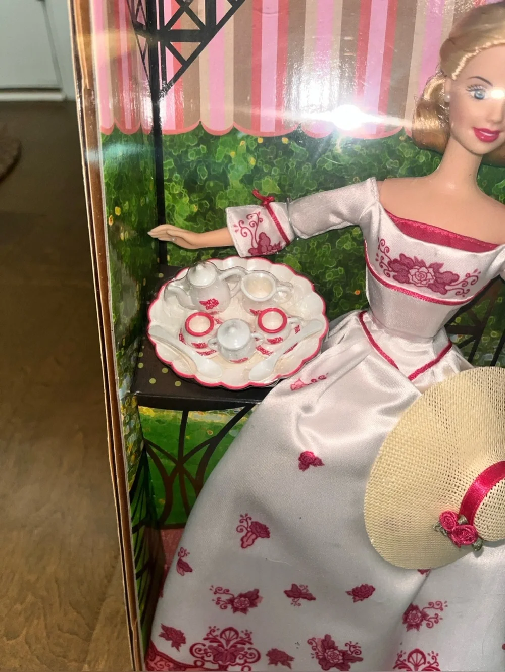Barbie: Victorian Tea Barbie Mattel 2002 Vintage New In The Box!